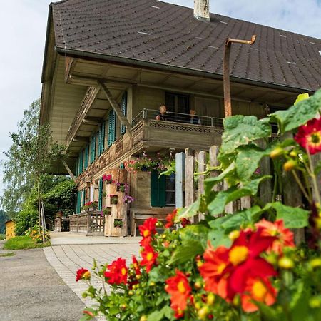 Ferienwohnung Auf Bauernhof Mit Hotpot Und Sauna Sumiswald Exteriör bild
