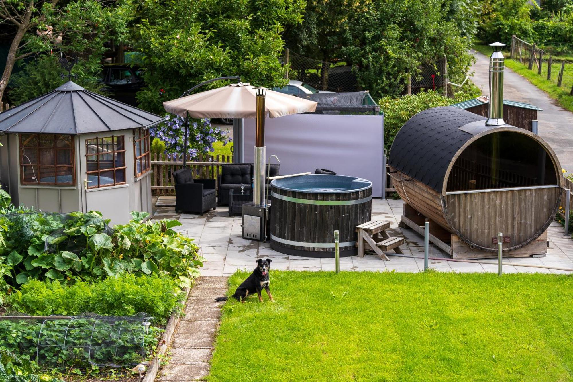 Ferienwohnung Auf Bauernhof Mit Hotpot Und Sauna Sumiswald Exteriör bild